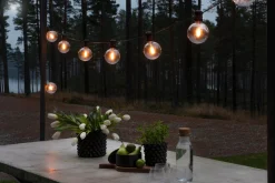 Konstsmide LED Lichterkette schwarz 5 m mit 10 austauschbaren Leuchten Außenlichterketten